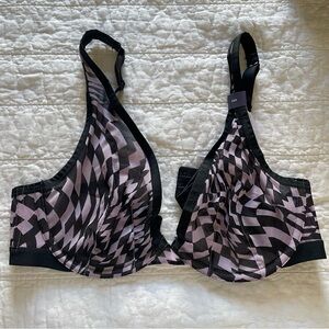 Cacique High Apex Plunge Wavy Checkered Bra